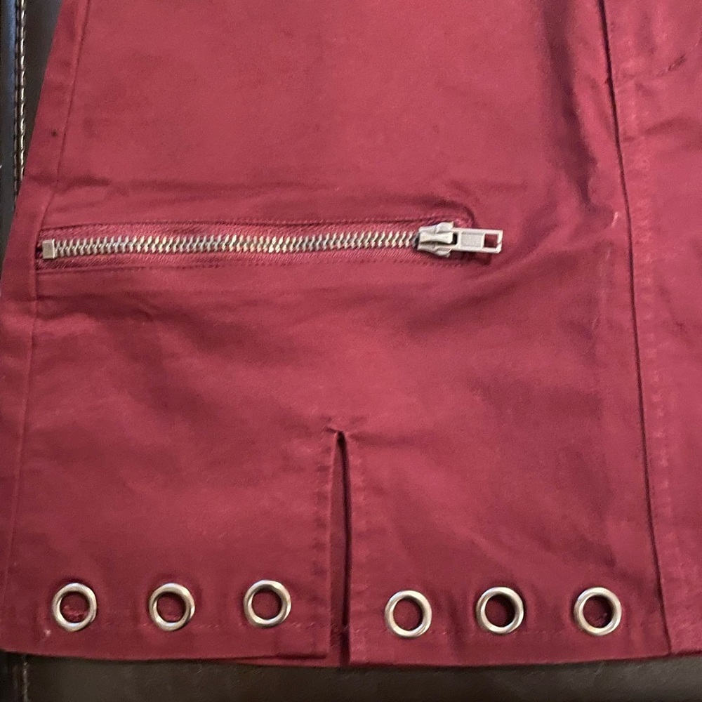 NWT Carmar Los Angeles Burgundy mini skirt - Picture 2 of 8